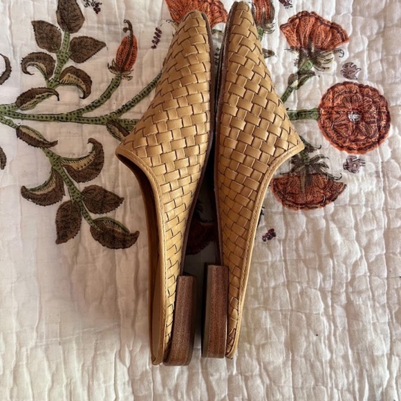 EVERLANE The Woven Leather Mule - Picture 4 of 7